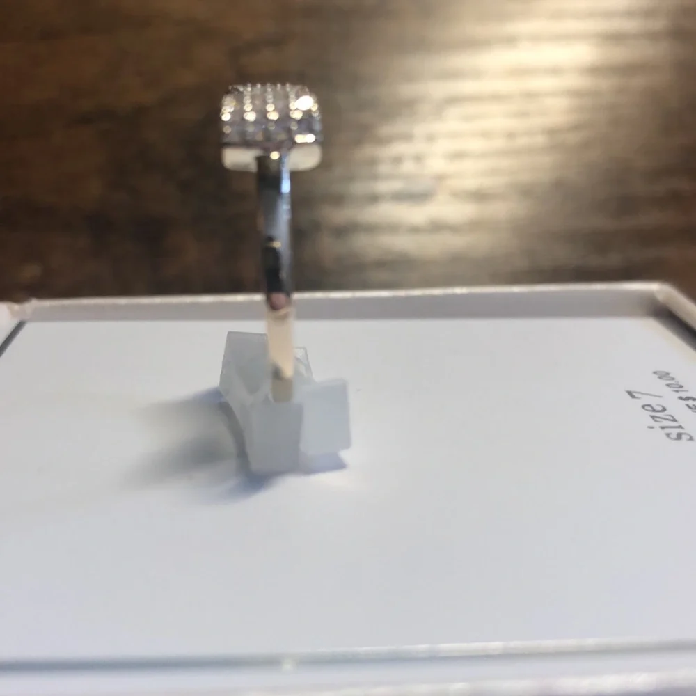 Bow Ring size 7 - Picture 2 of 2